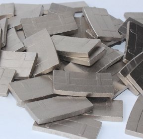 <b>Buy diamond granite cutting segments for slab cutting from professional supplier</b>